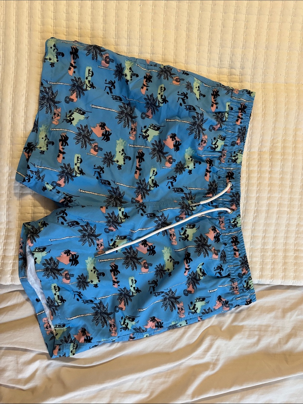 Blue Wave Men's Blue Tropical Print Swim Shorts